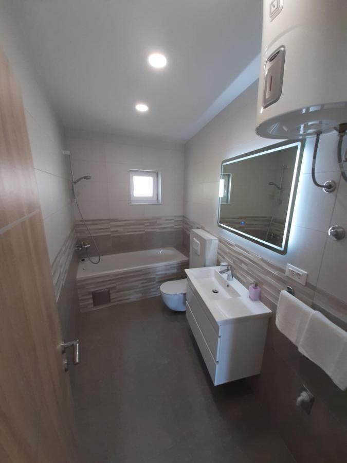 Penthaus Apartment N&M Башка-Вода Екстер'єр фото