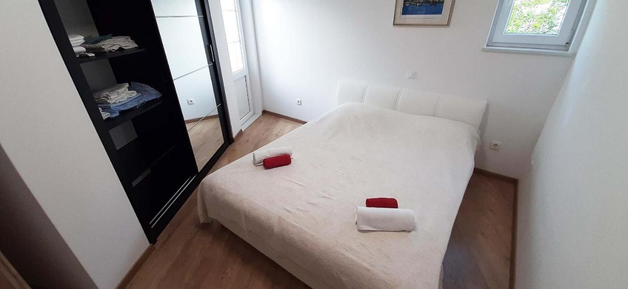 Penthaus Apartment N&M Башка-Вода Екстер'єр фото